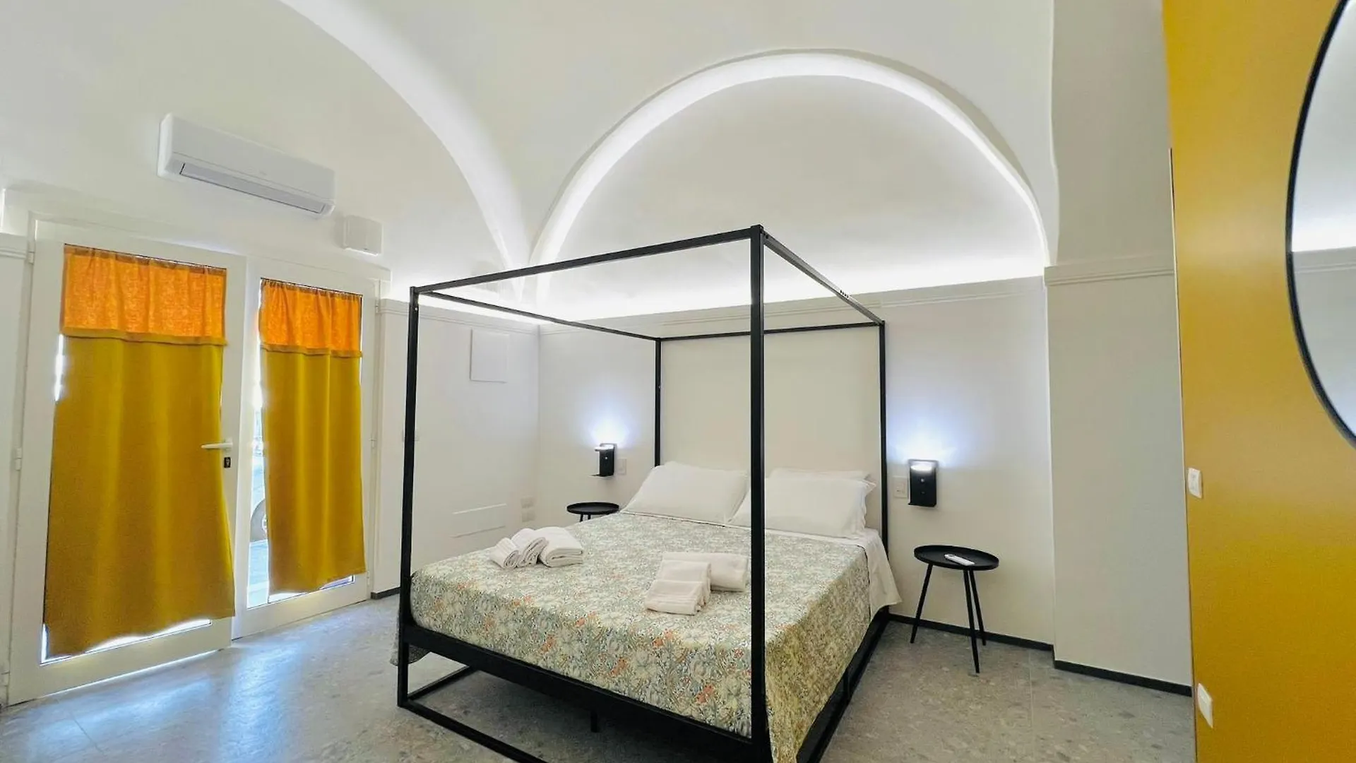 Murat Urban Suite Bari Włochy