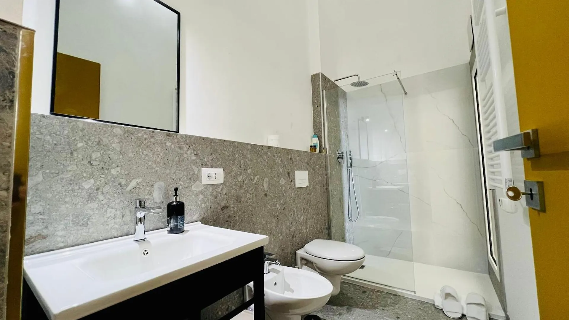 Murat Urban Suite Bari 0*,  Włochy